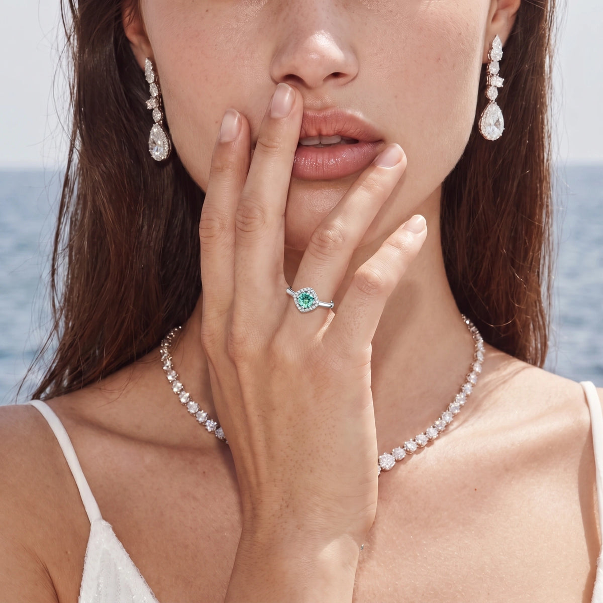Emerald Glow Halo Ring